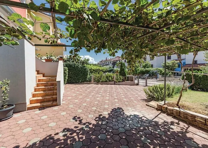 Veda Apartment